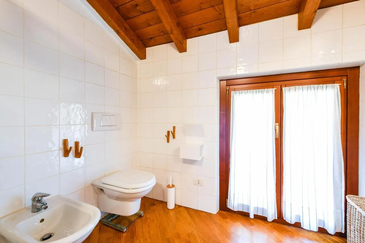 Apartmán Attic In The Center Of Salò Itálie